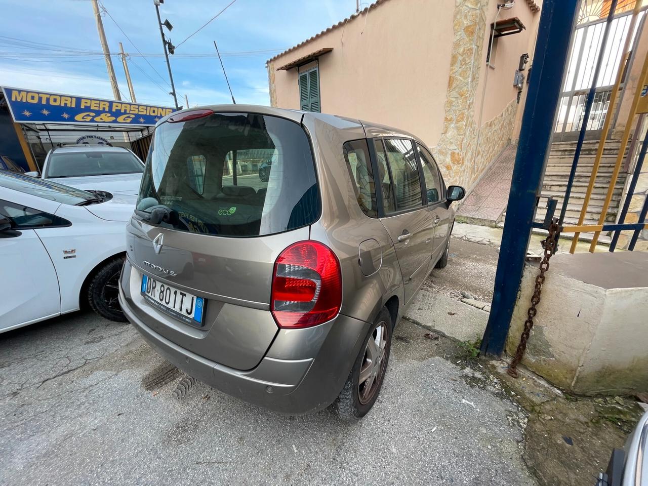 Renault Modus Grand 1.5 dCi 85CV Dynamique