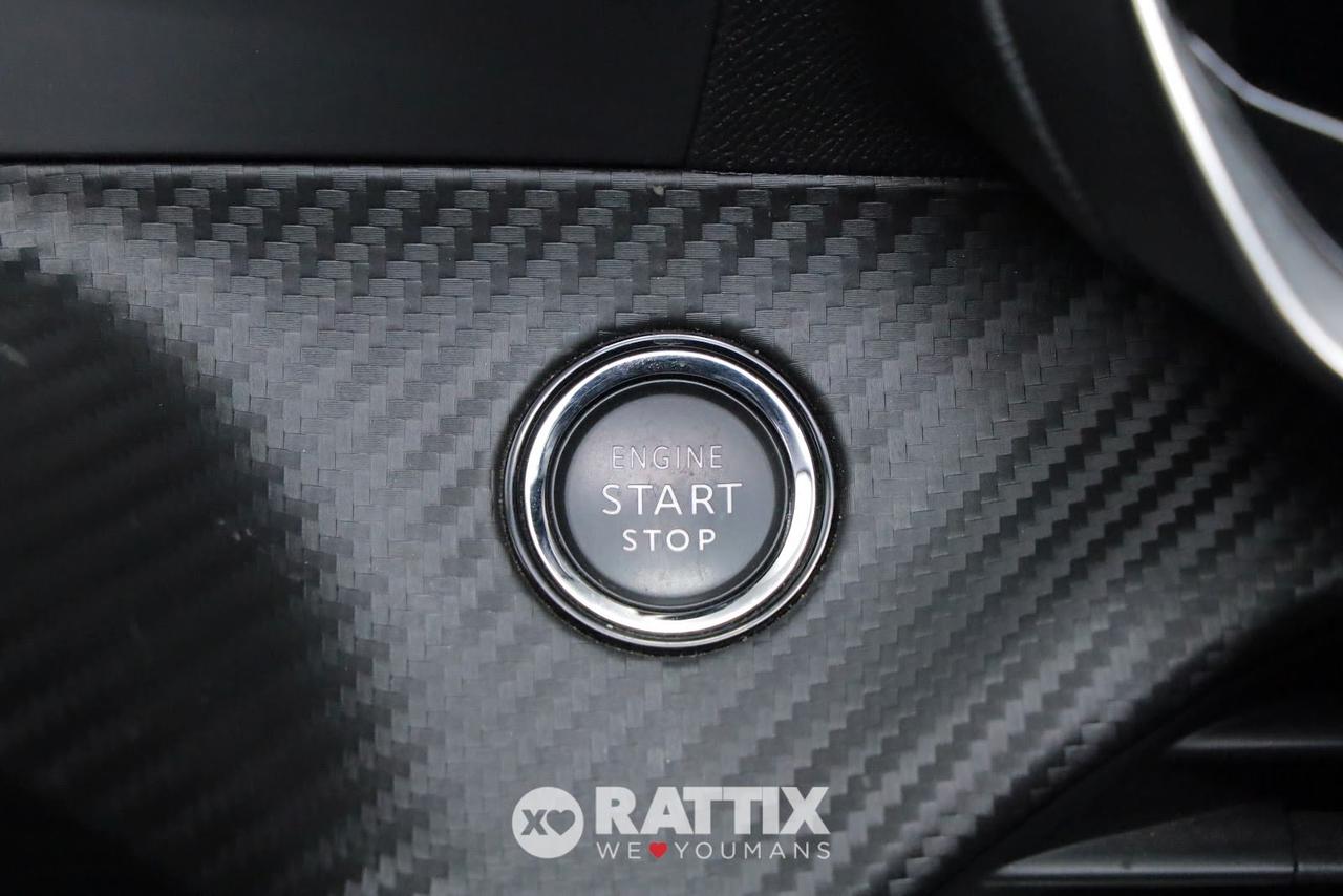 Peugeot e-2008 motore elettrico 100kW Allure