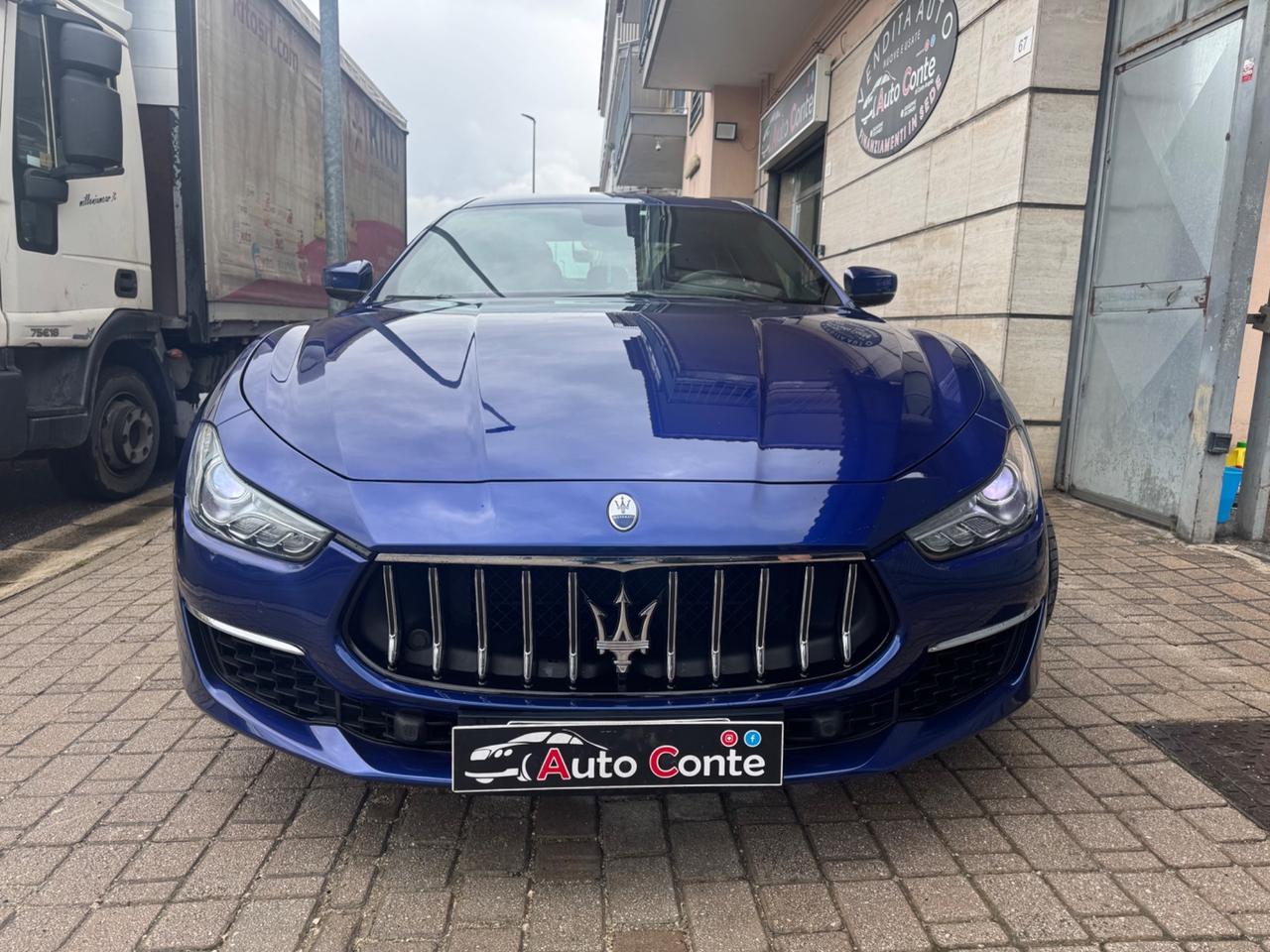 Maserati Ghibli 330 CV MHEV GT