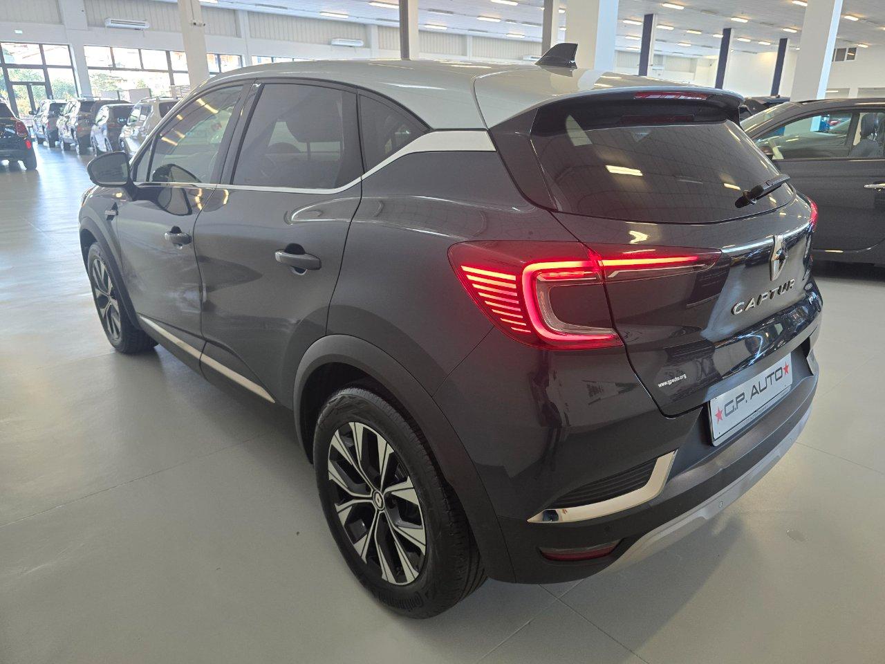 Renault Captur 1.6 E-Tech full hybrid Techno 145cv auto