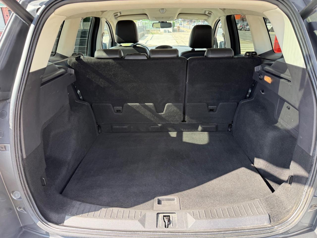 Ford Kuga 2.0 TDCI 140 CV 4WD Titanium