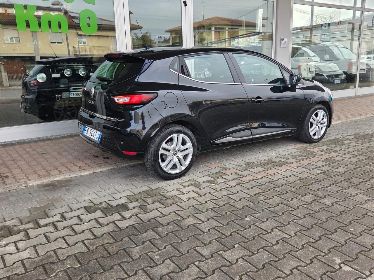 Renault Clio dCi 8V 90 CV 5 porte Moschino Zen