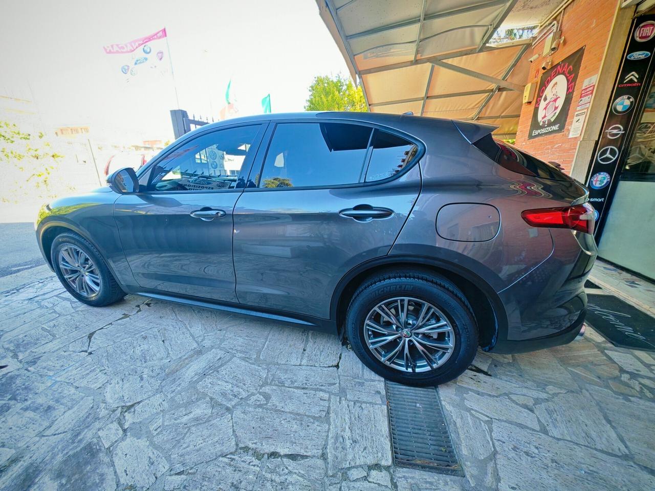 Alfa Romeo Stelvio 2.2 Turbodiesel 160 CV AT8 RWD Business
