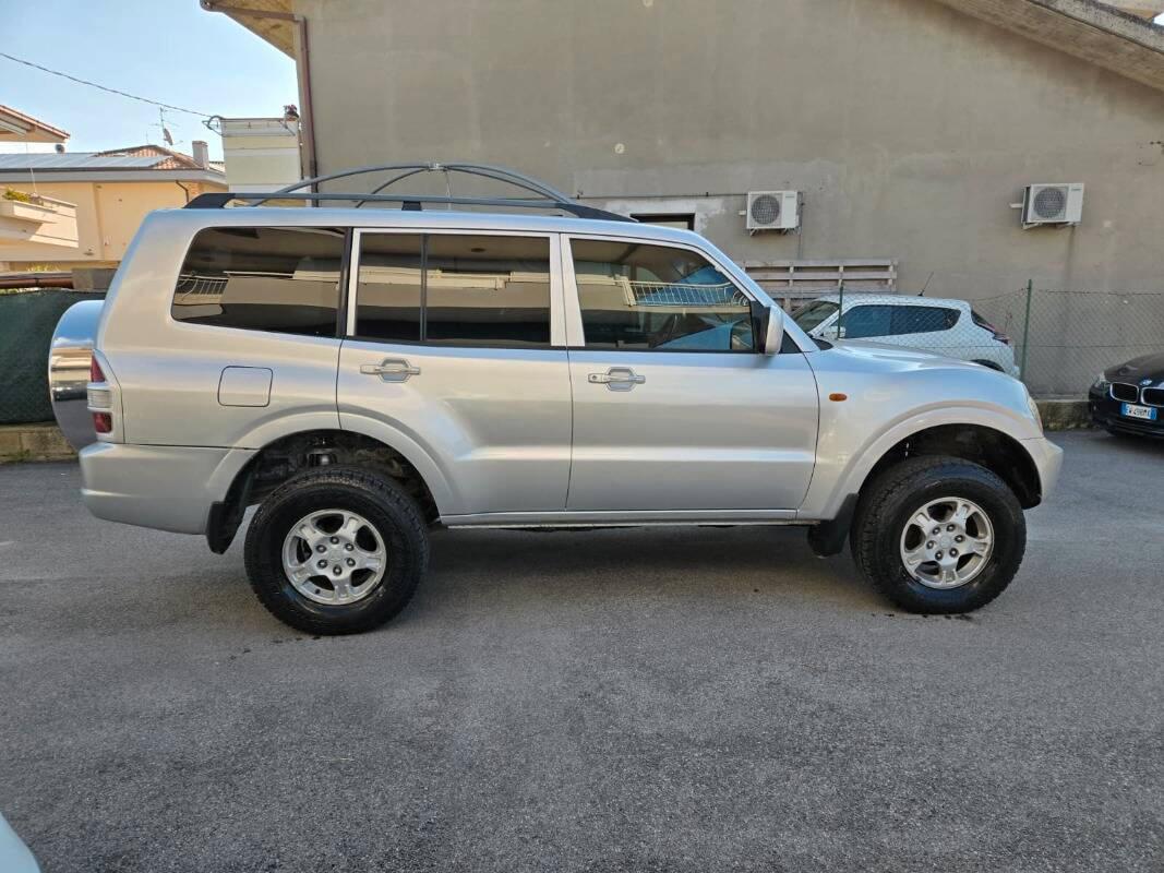 Mitsubishi Pajero Pajero 3.2 tdi 16v di-d GLS-2 wagon auto