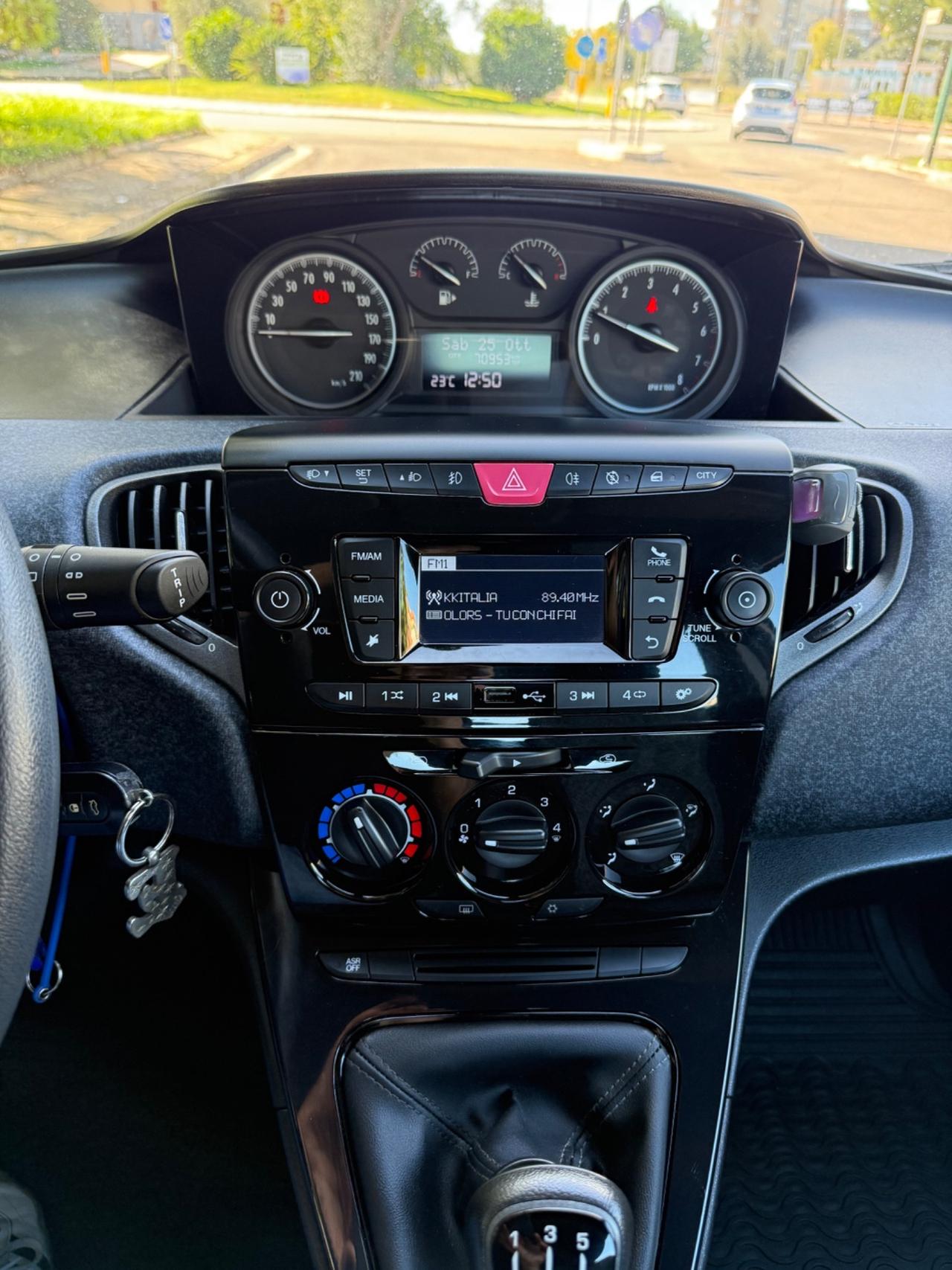 Lancia Ypsilon 1.2 69 CV 5 porte S&S Platinum