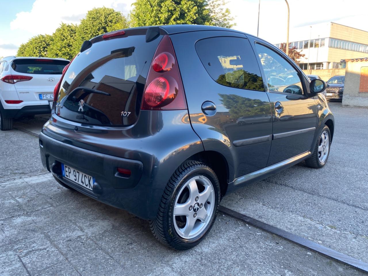 Peugeot 107 1.0 68CV 5p. Urban Move