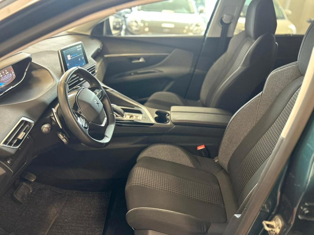 Peugeot 5008 BlueHDi 130 S&S EAT8 Allure (9 6kw) 2a serie ('17'-'25')
