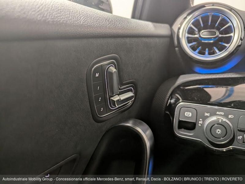Mercedes-Benz Classe A 180 AMG LINE PREMIUM PLUS AUTOMATIC