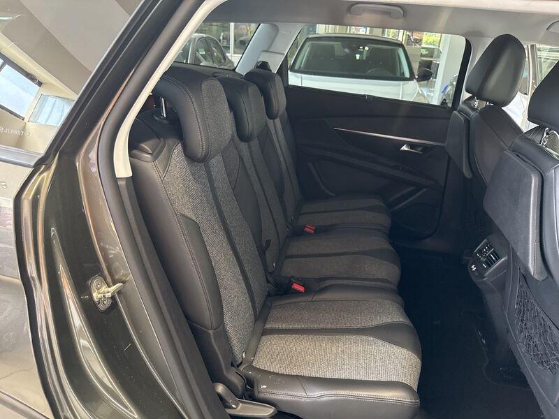 Peugeot 5008 PureTech Turbo 130 EAT8 S&S Allure