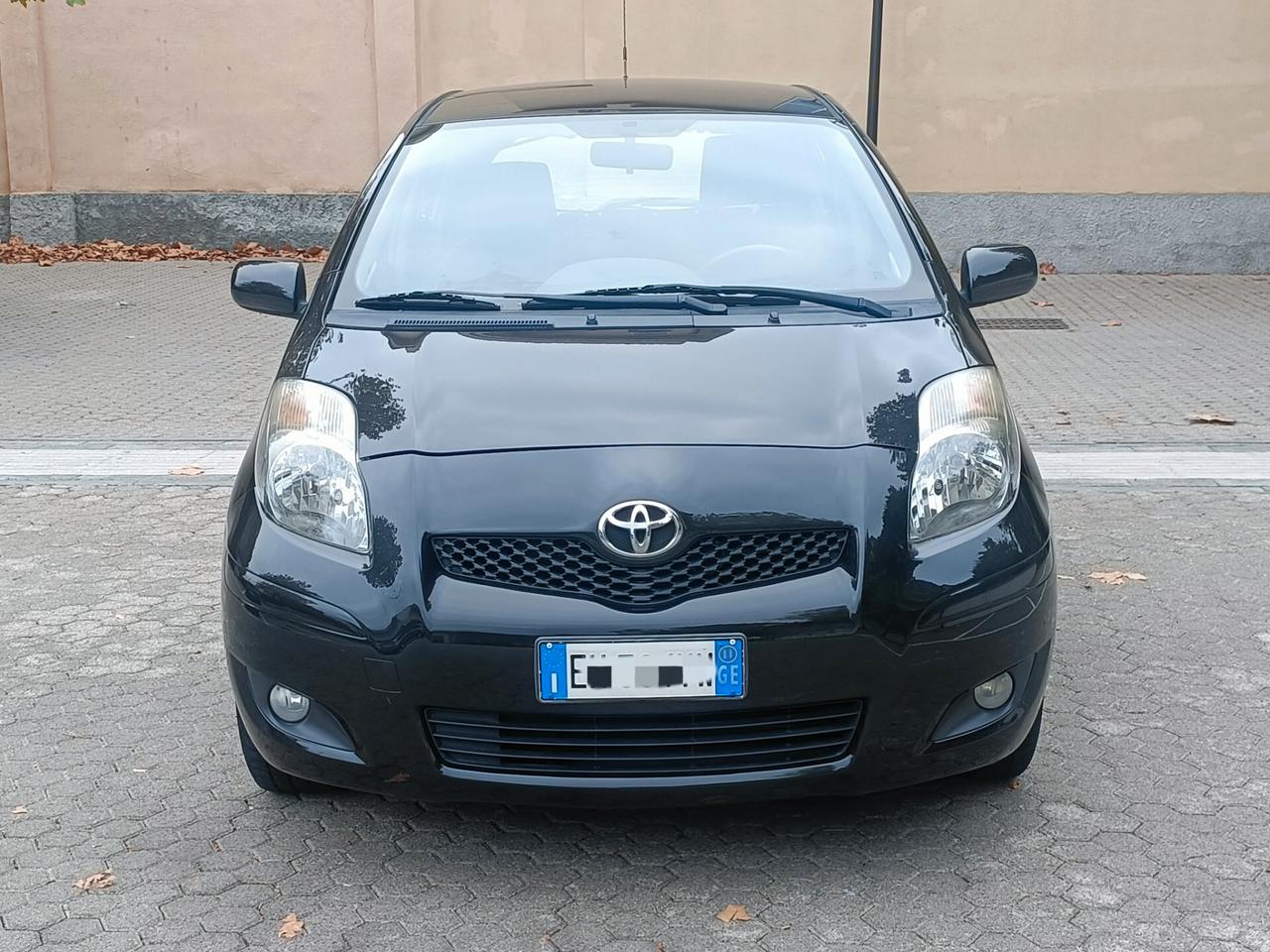 Toyota Yaris 1.0 5 porte Sol