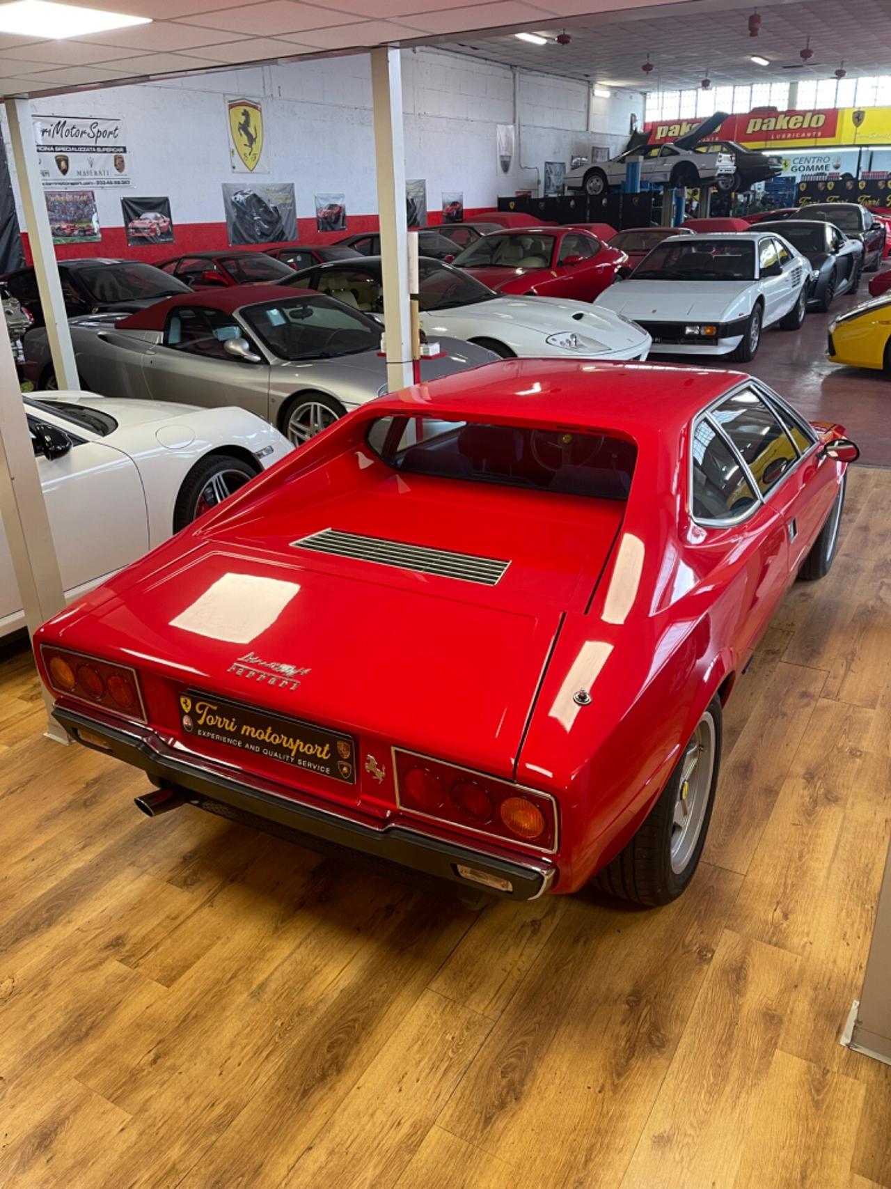 Ferrari Dino 208 GT/4 Dino 208 GT/4