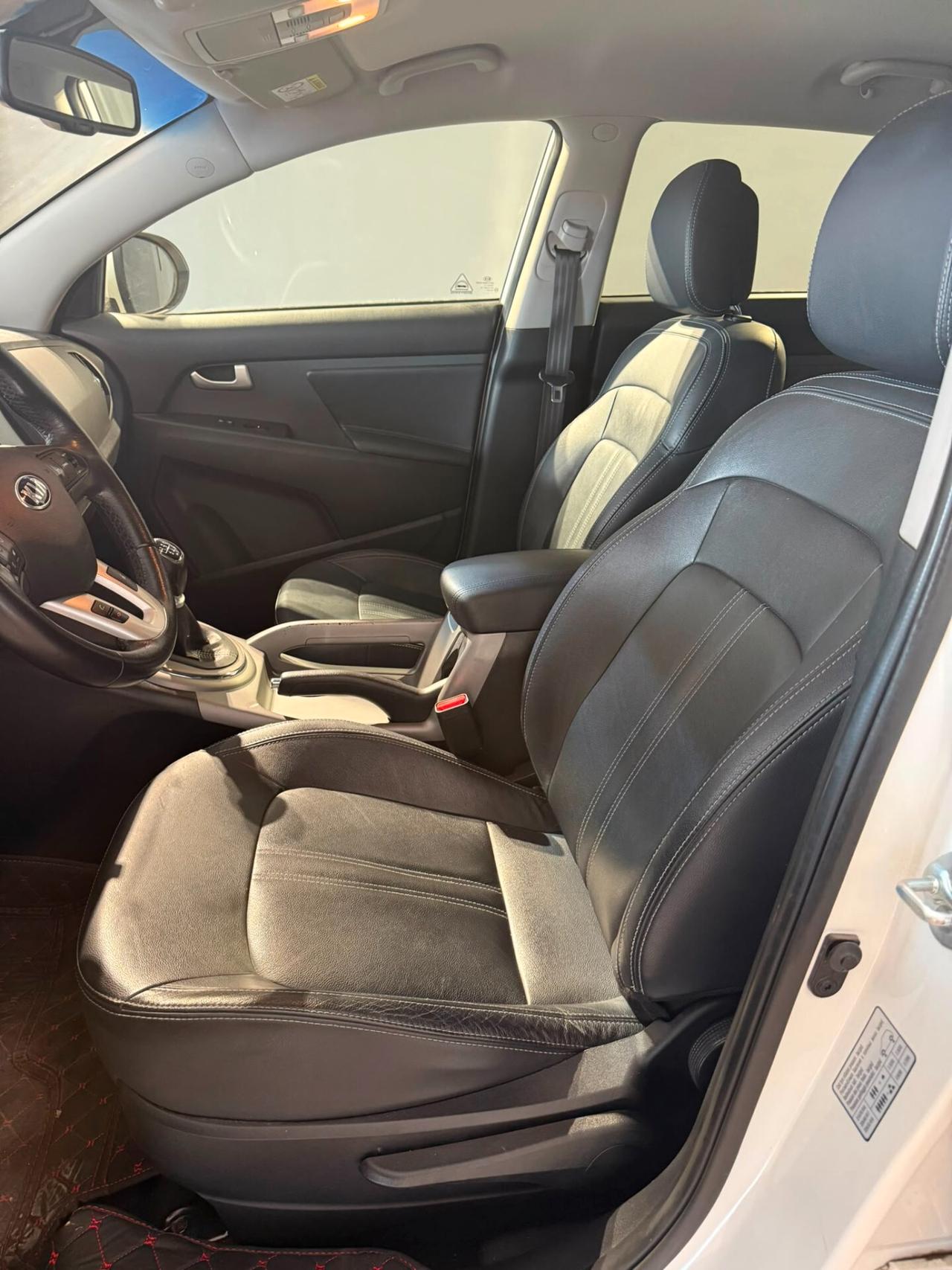 Kia Sportage 1.7 CRDI VGT 2WD high tech