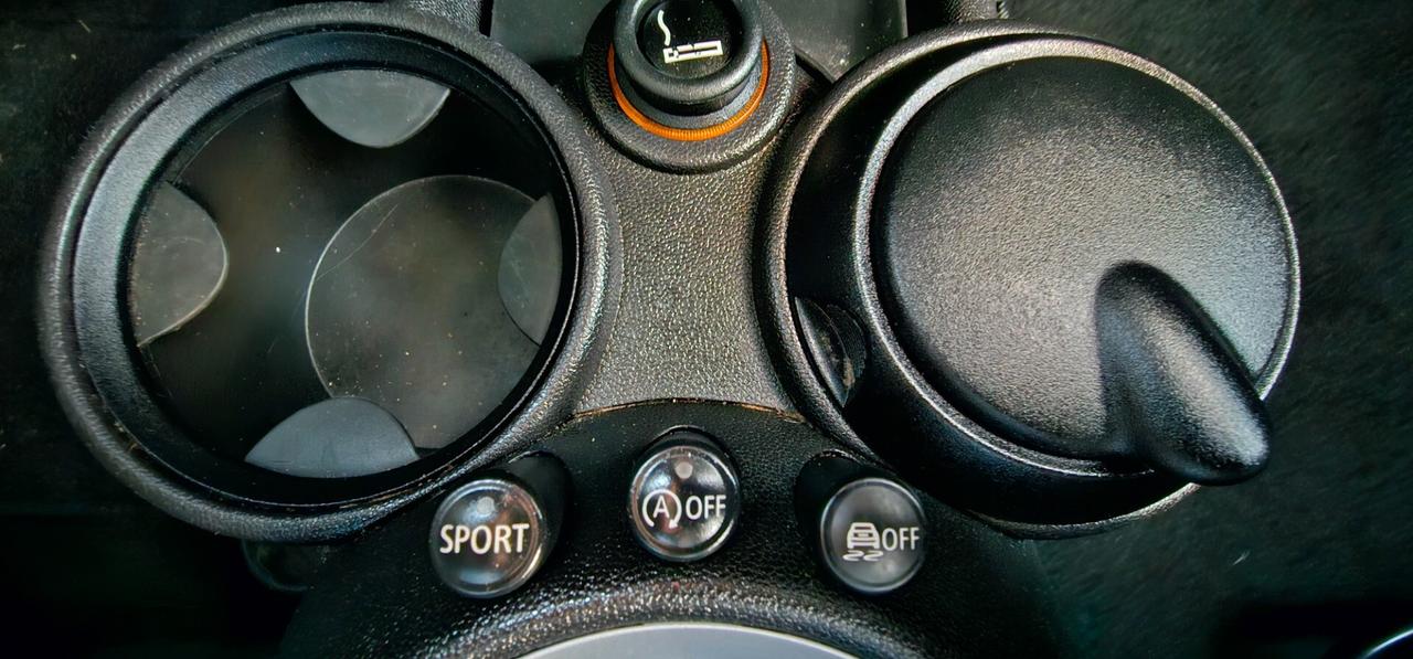 Mini 1.6 16V One D SOLO 103000 km