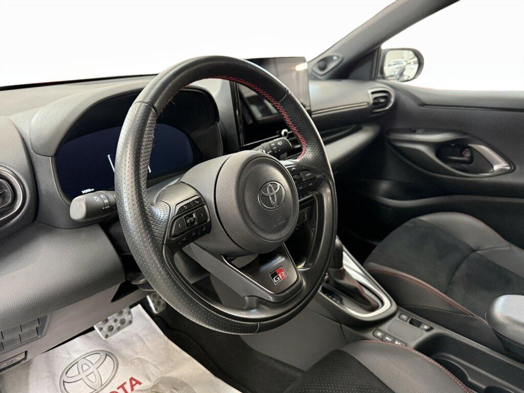 Toyota Yaris 1.5 Hybrid 130 GR Sport E-CVT