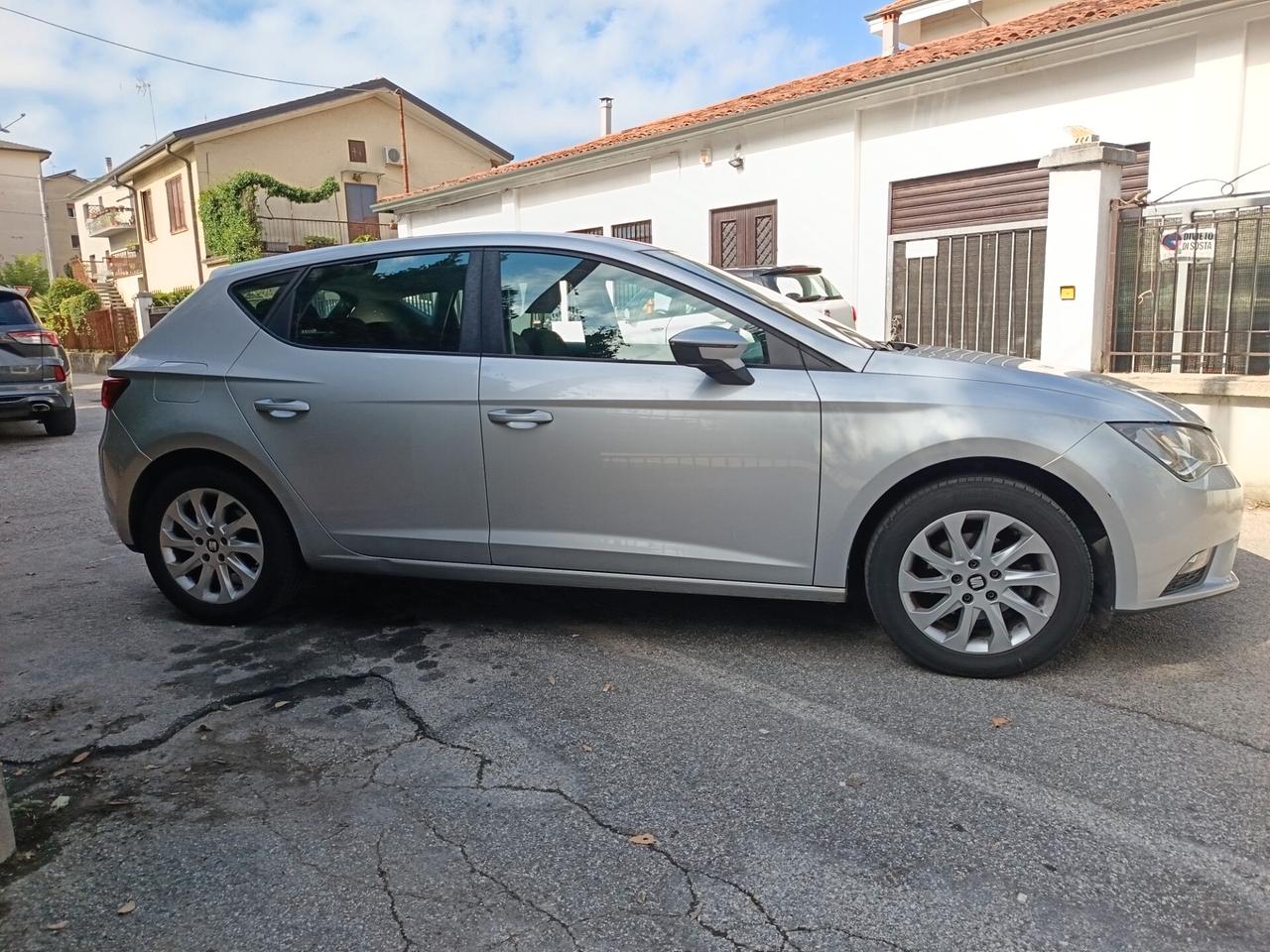 Seat Leon 1.6 TDI 2016 ok neo patente