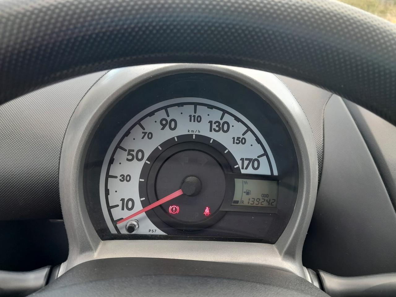 Toyota Aygo 1.0 12V VVT-i 5 porte navigatore