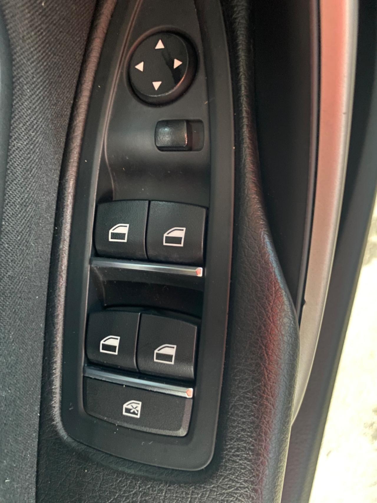 Bmw 318d Fine 2015 Full Navi Led