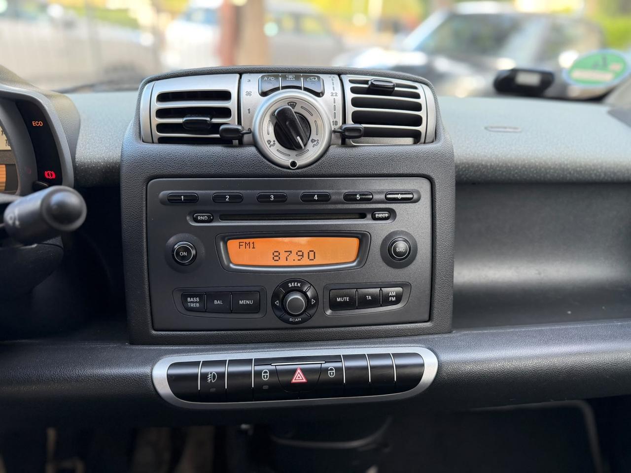 Smart ForTwo 1000 52 kW coupé pure