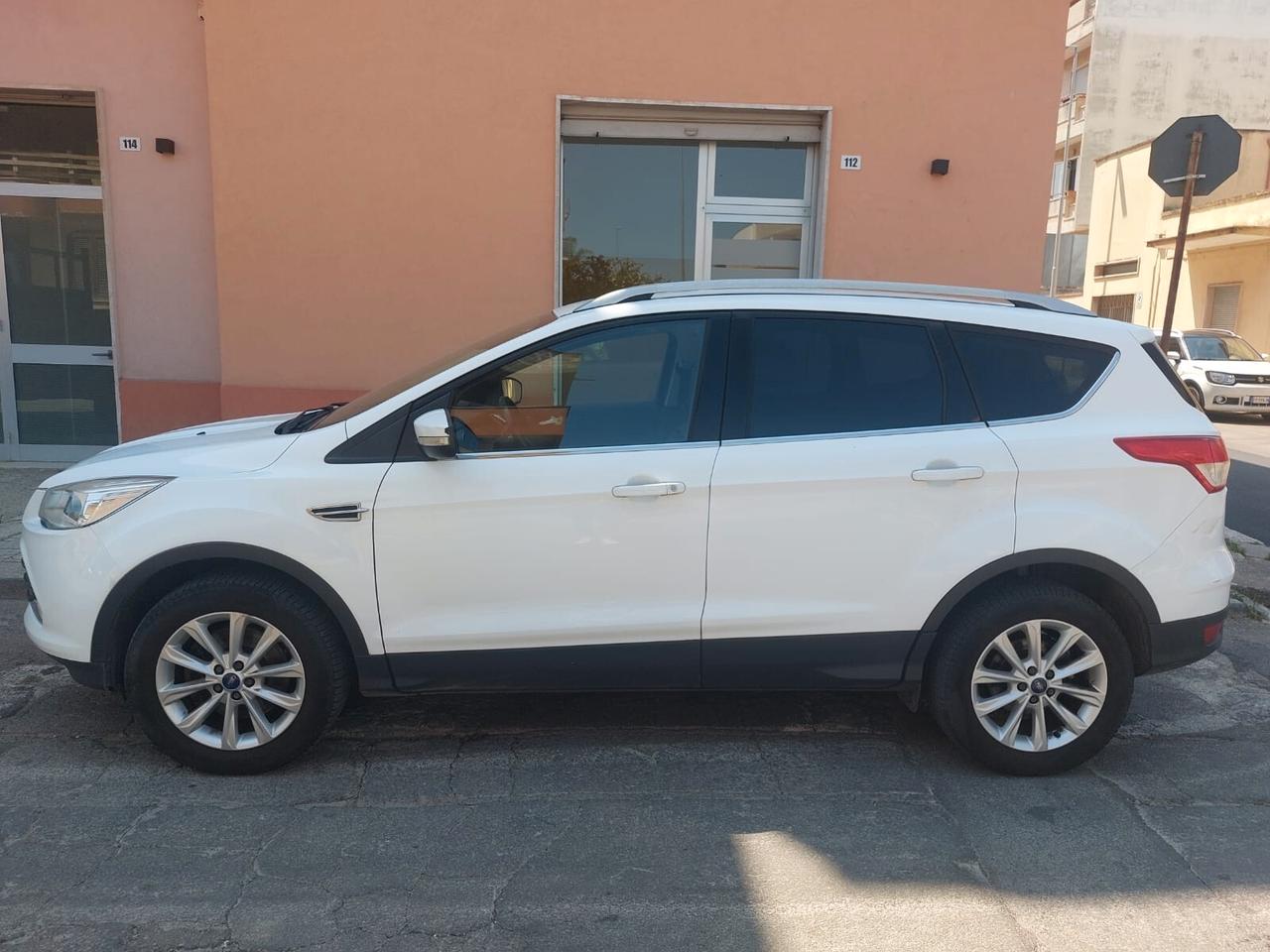 Ford Kuga TDCI 120 CV Titanium *PELLE *CAMERA