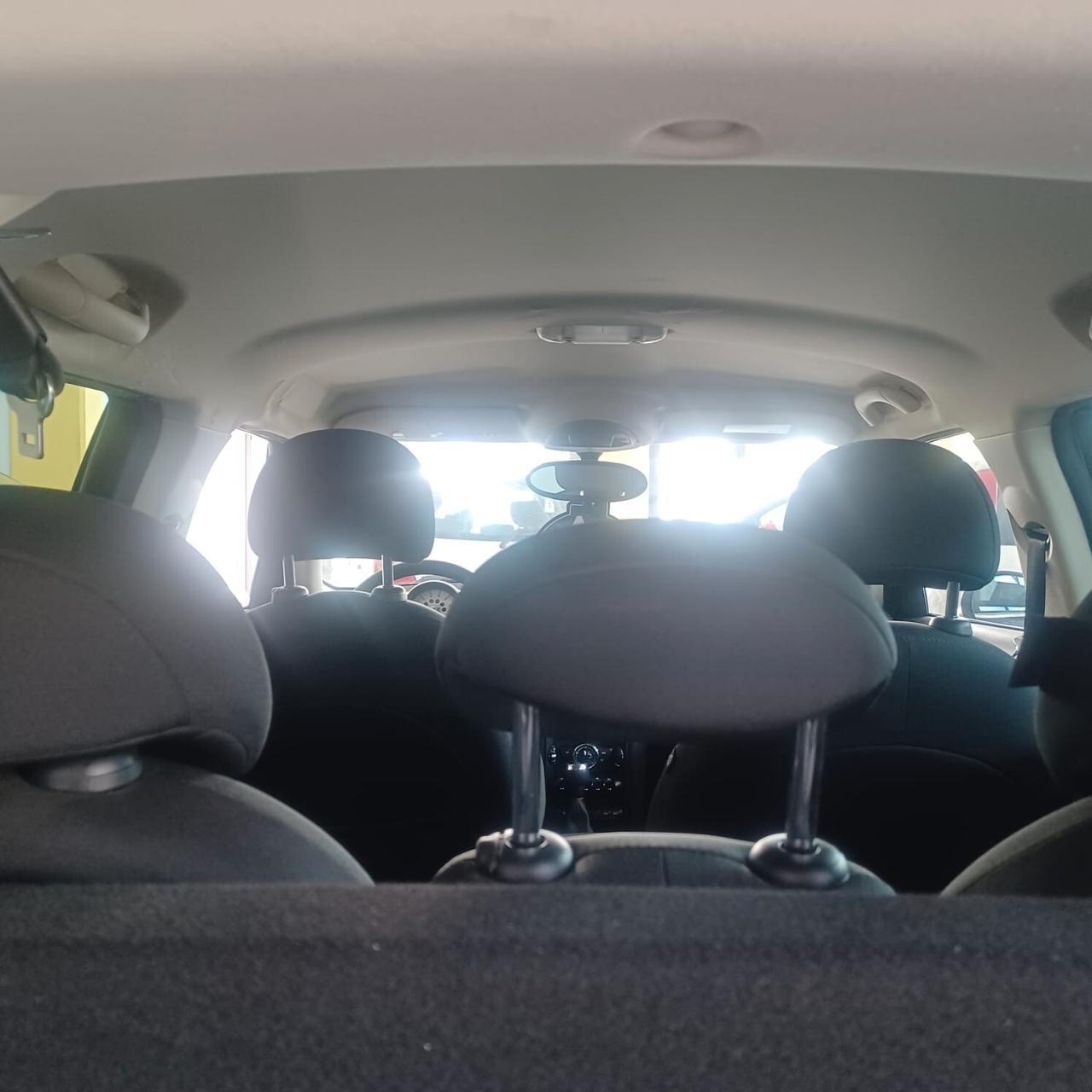150.338 COUNTRYMAN 1.6 TDI PER NEOPATENTATI