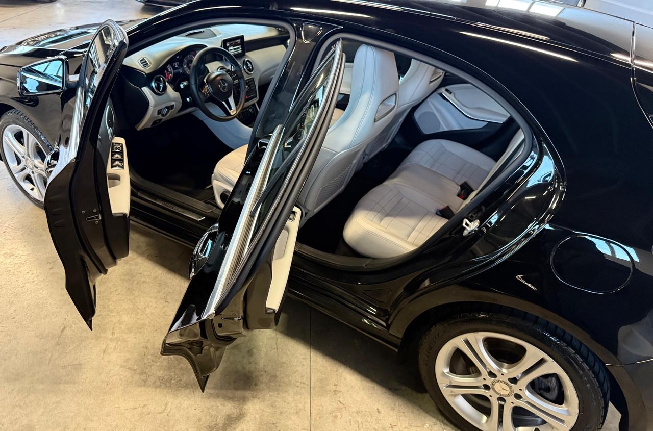 Mercedes-benz A 220 CDI Automatic 4Matic Premium