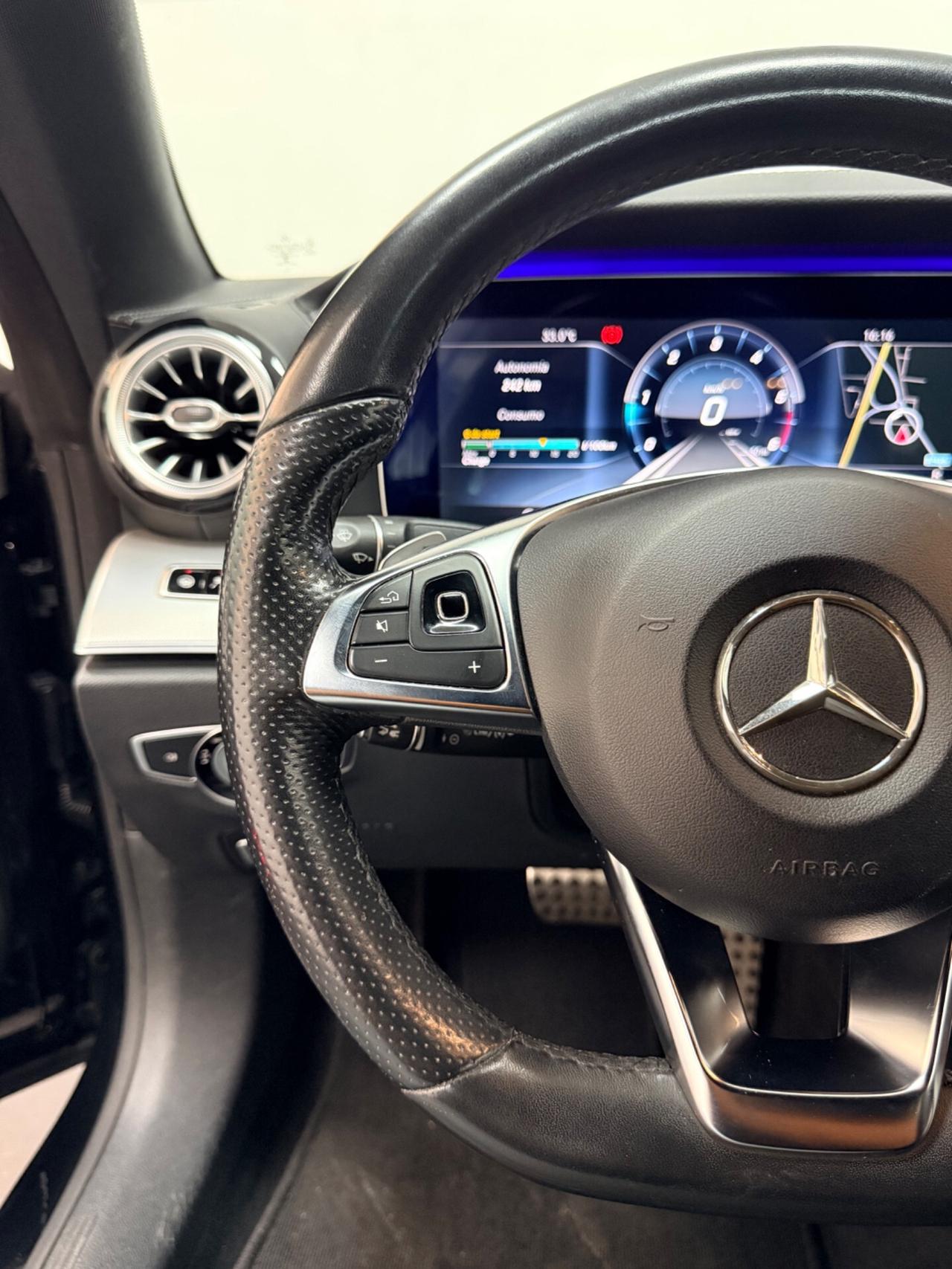 Mercedes-benz E 220 d 194cv Coupé Premium Amg 03/2017 Euro 6B