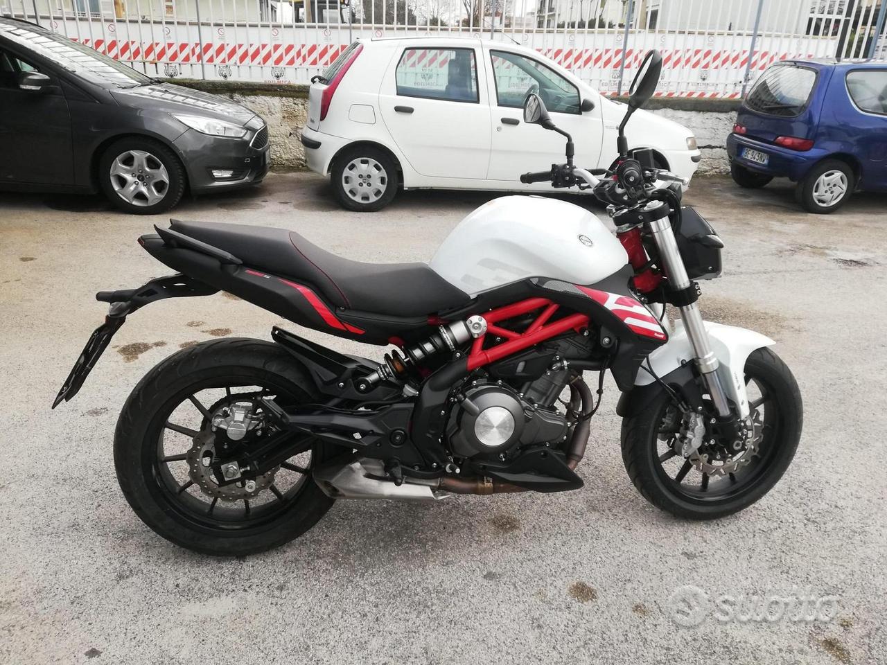 benelli 302 S 2020 pari al nuovo 2900km