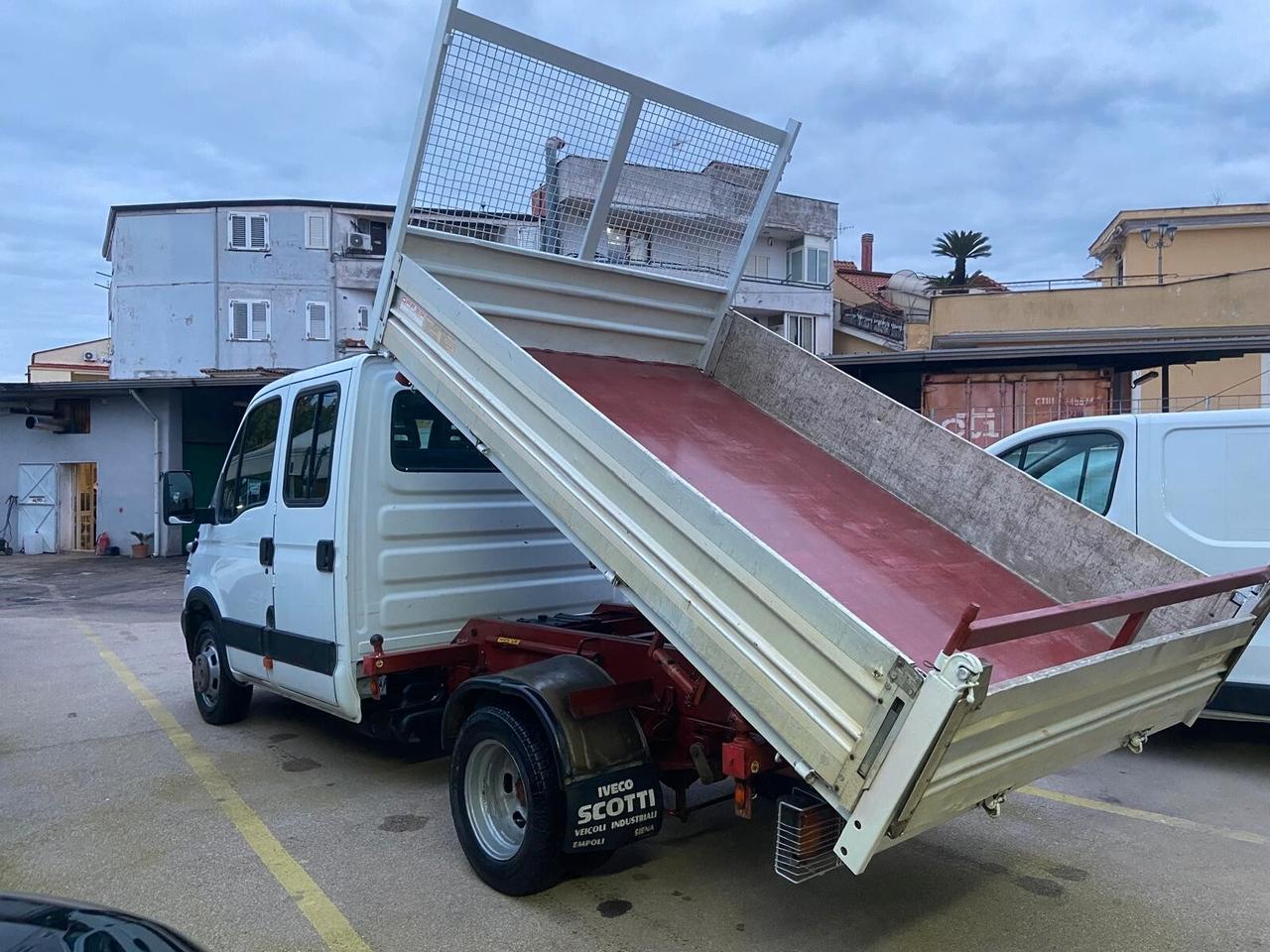 Iveco Daily 35 C 12 Ribaltabile Usato poco Cabina Perfetta