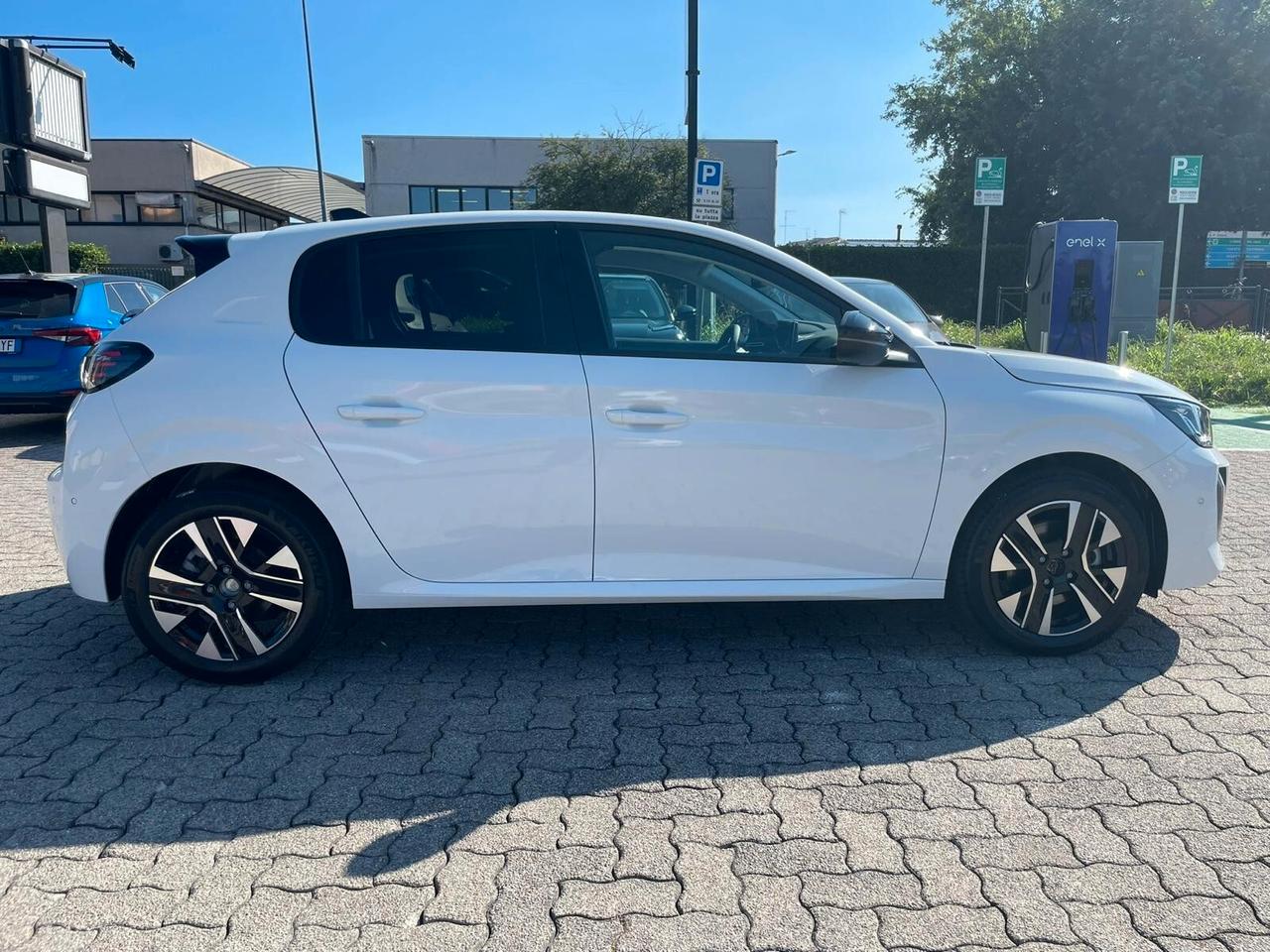 Peugeot 208 Hybrid 110 e-DCS6 Allure