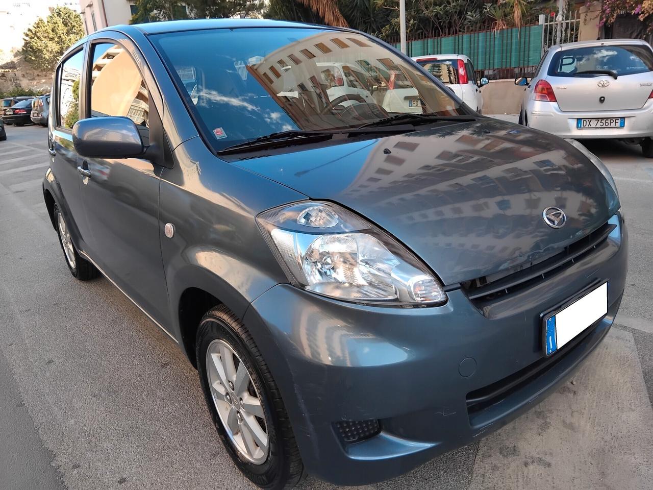 DAIHATSU SIRION 2010 CLIMA RADIO PERFETTA