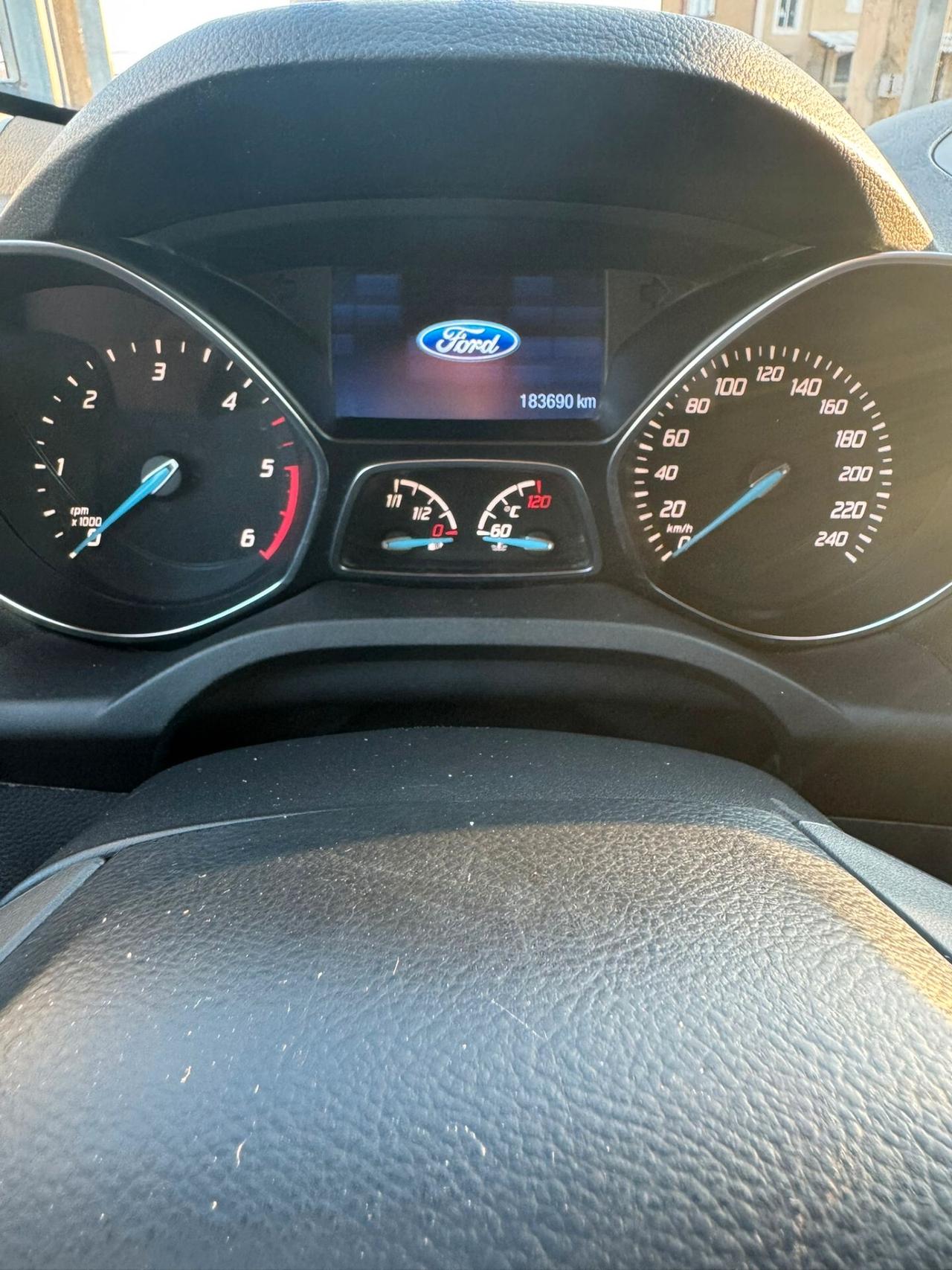 Ford Kuga 2.0 TDCI 150 CV S&S 4WD Powershift Titanium