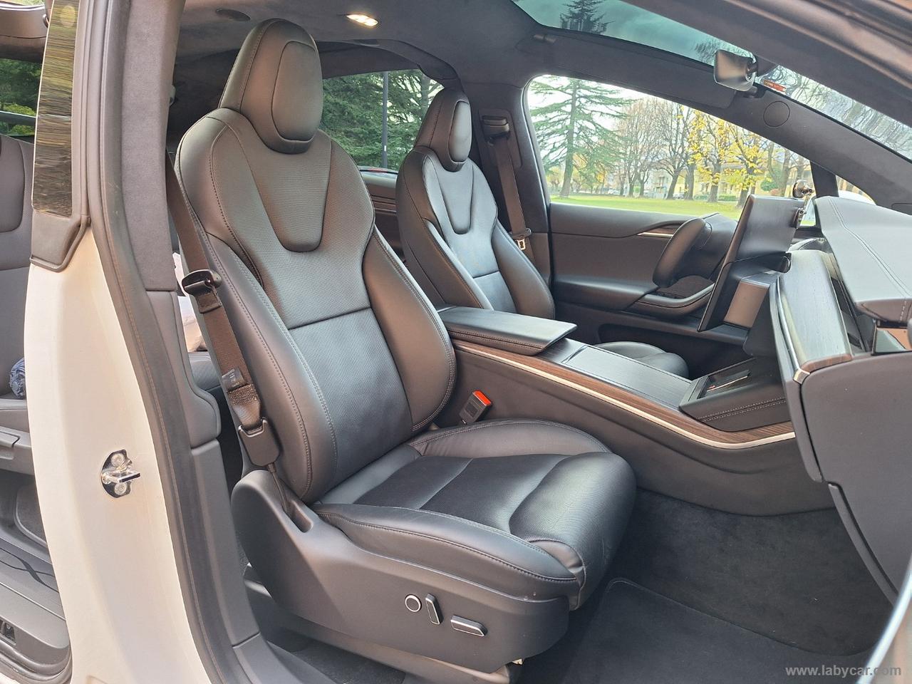 TESLA Model X All-Wheel Drive 4X4 YOKE ALI GABBIANO