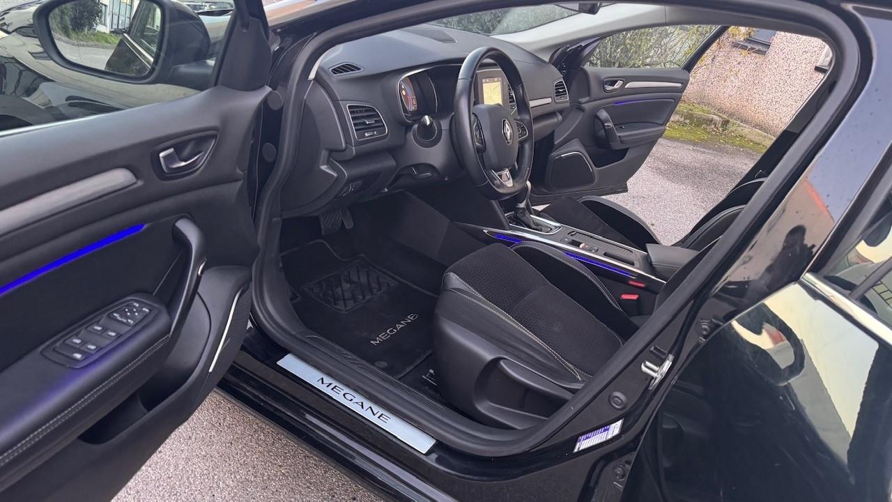 Renault Megane Mégane dCi 8V 110 CV EDC Energy Bose
