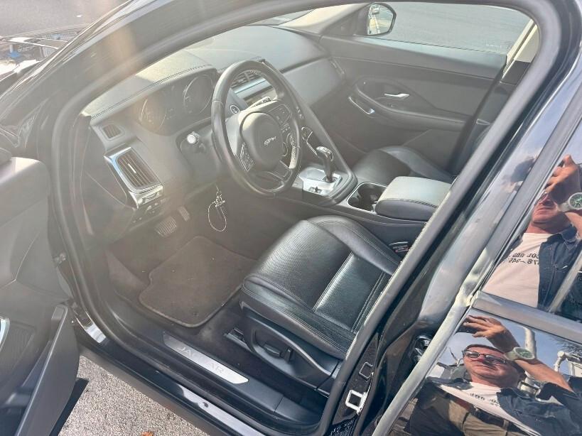 Jaguar E-Pace 2.0D 150 CV R-Dynamic S