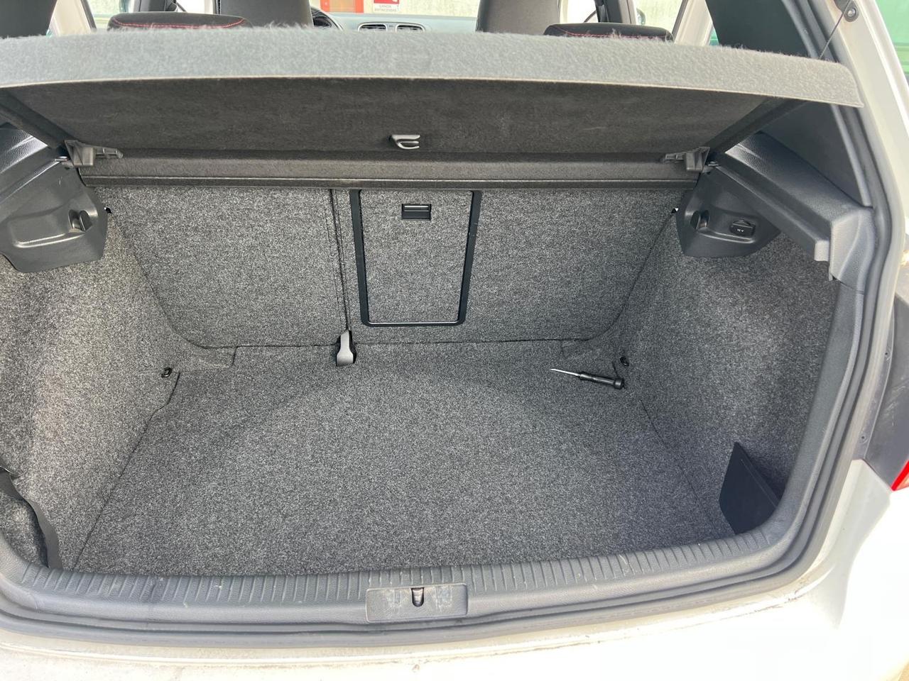 Volkswagen Golf GTI 2.0 TSI 5p.