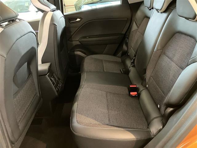 RENAULT Captur 1.6 E-TECH Plug-in Hybrid 160cv Intens Auto