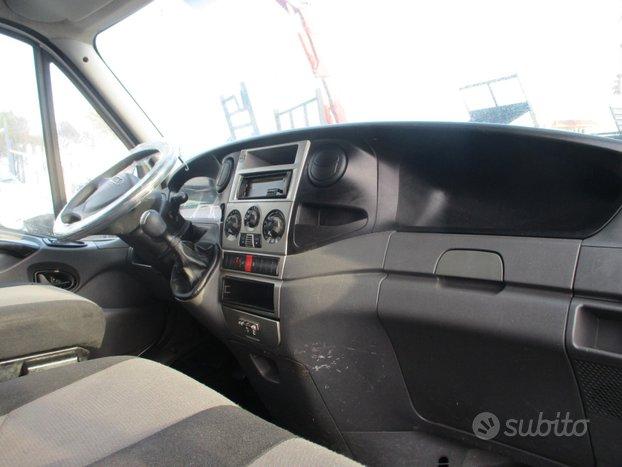Iveco Daily 35C11 2.3 110 E4 RIBALTABILE TRILATERA