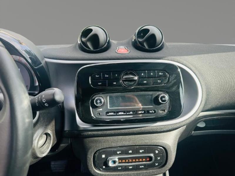 smart fortwo 70CV 52kW twinamic passion