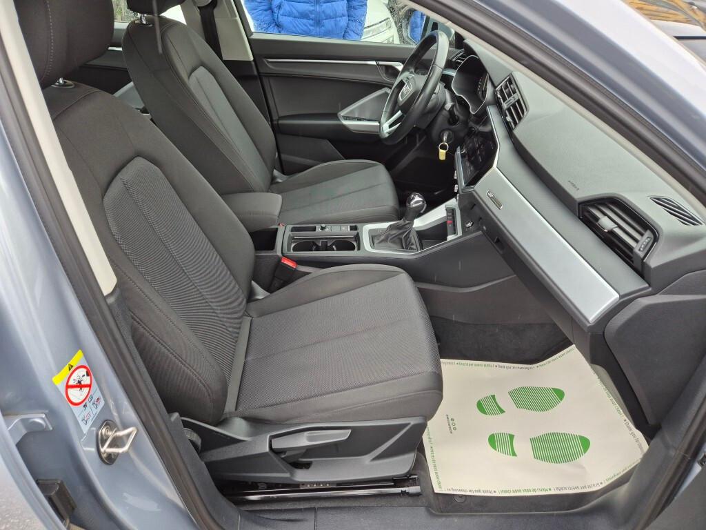 Audi Q3 2.0 TDI 150CV S-tronic BUSINESS