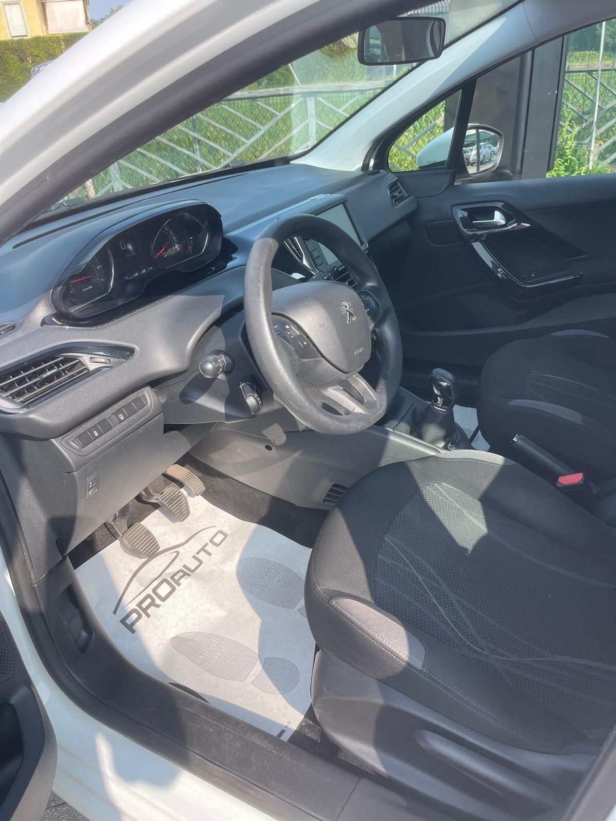 Peugeot 208 PureTech CINGHIA NUOVA 85000 Km