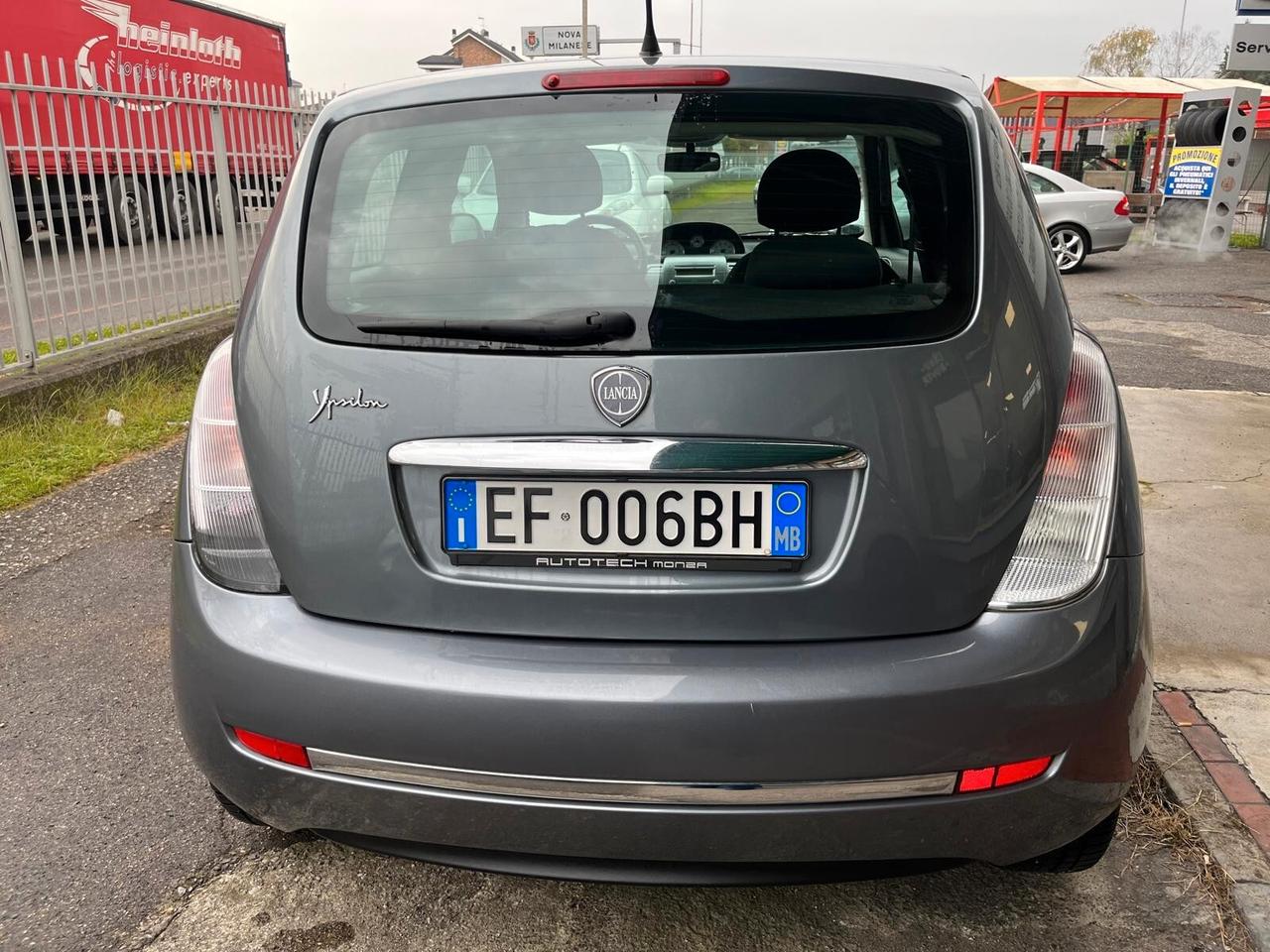 Lancia Ypsilon 1.2 69 CV Elle PK NEOPATENTATI