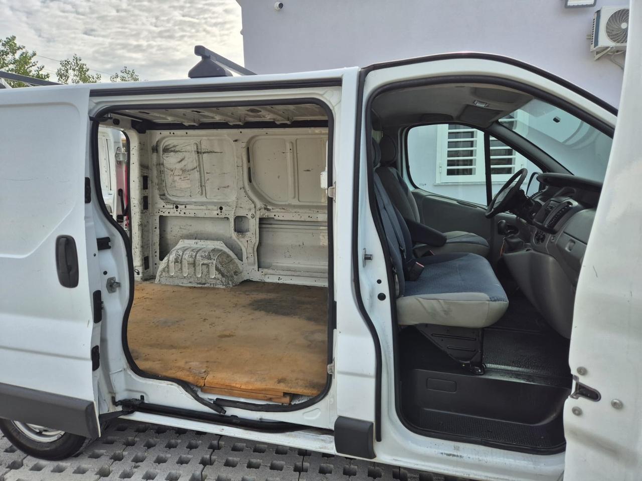 Renault trafic 2.0 DCI 90cv