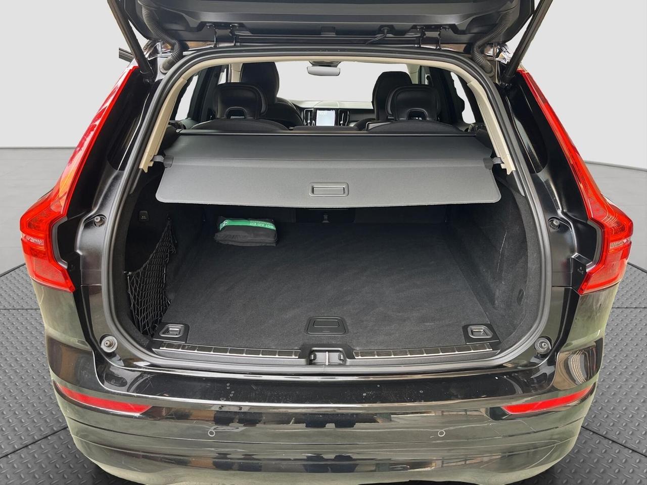 Volvo XC 60 XC60 B5 (d) AWD automatico Ultimate Dark 2022