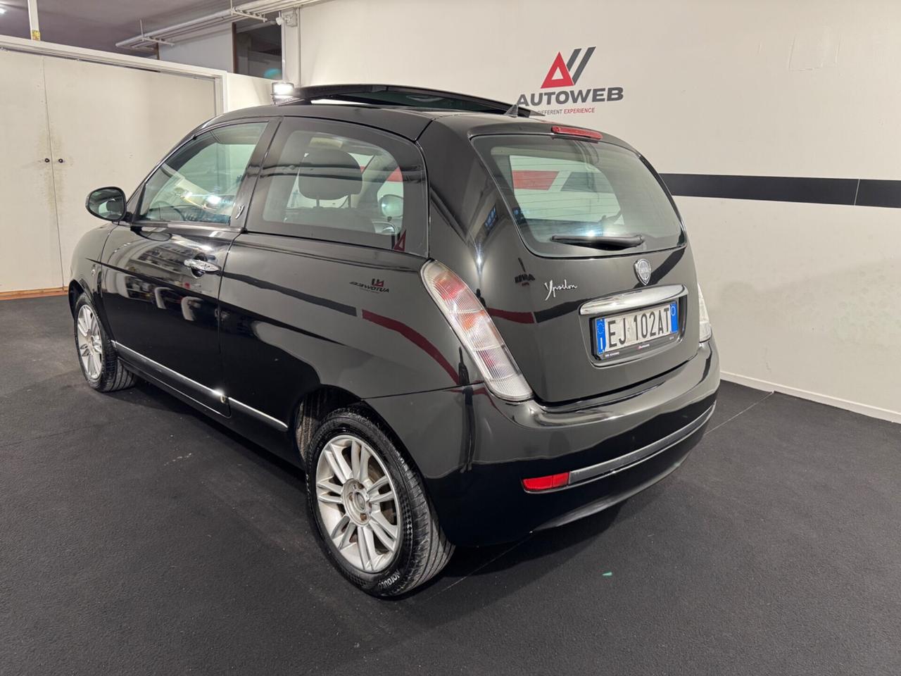 Lancia Ypsilon 1.2 69 CV Platinum *TETTO APRIBILE*