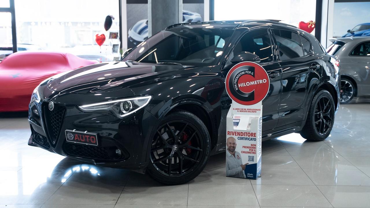 Alfa Romeo Stelvio VELOCE 2.2 Ti Q4 210 CV 20" TETTO CARBON AUTO XENON FULL OPTIONAL