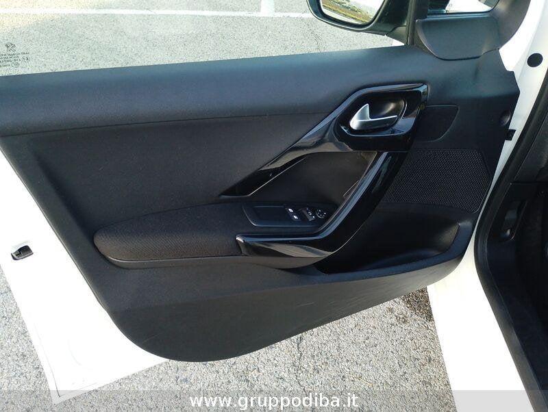 Peugeot 208 I 2015 Benzina 5p 1.2 puretech Allure 82cv