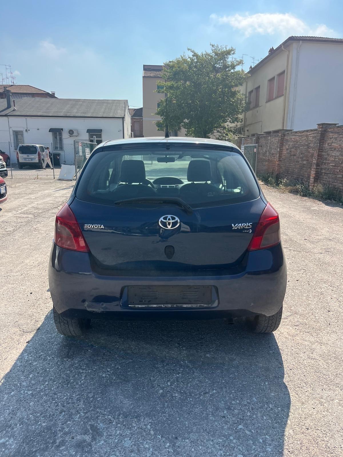 Toyota Yaris 1.3 5 porte