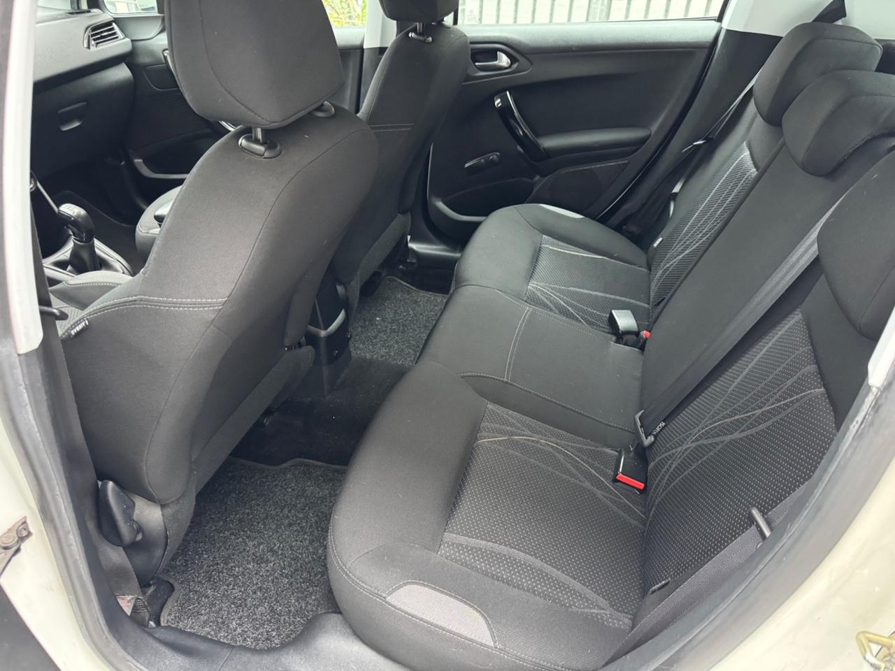 PEUGEOUT 208 1.6 HDI 92 CV NEOPATENTATI