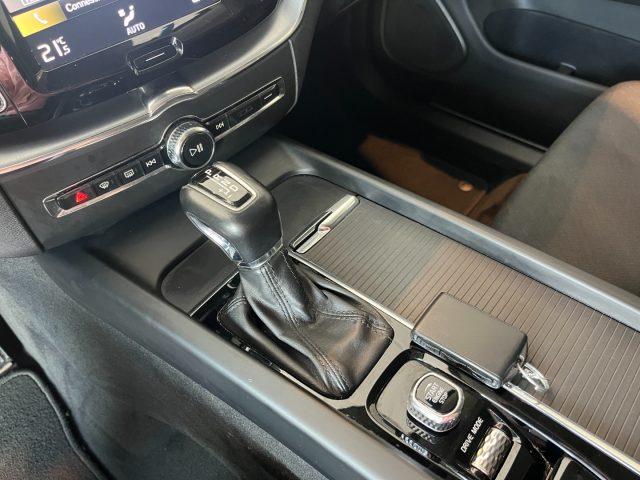 VOLVO XC60 D4 AWD GEARTRONIC MOMENTUM 190CV