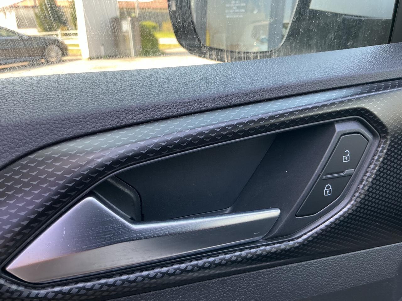 Volkswagen T-Cross 1.0 Benzina Cambio Automatico